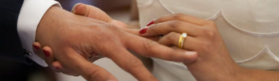 Do Mens And Womens Wedding Bands Have To Match?