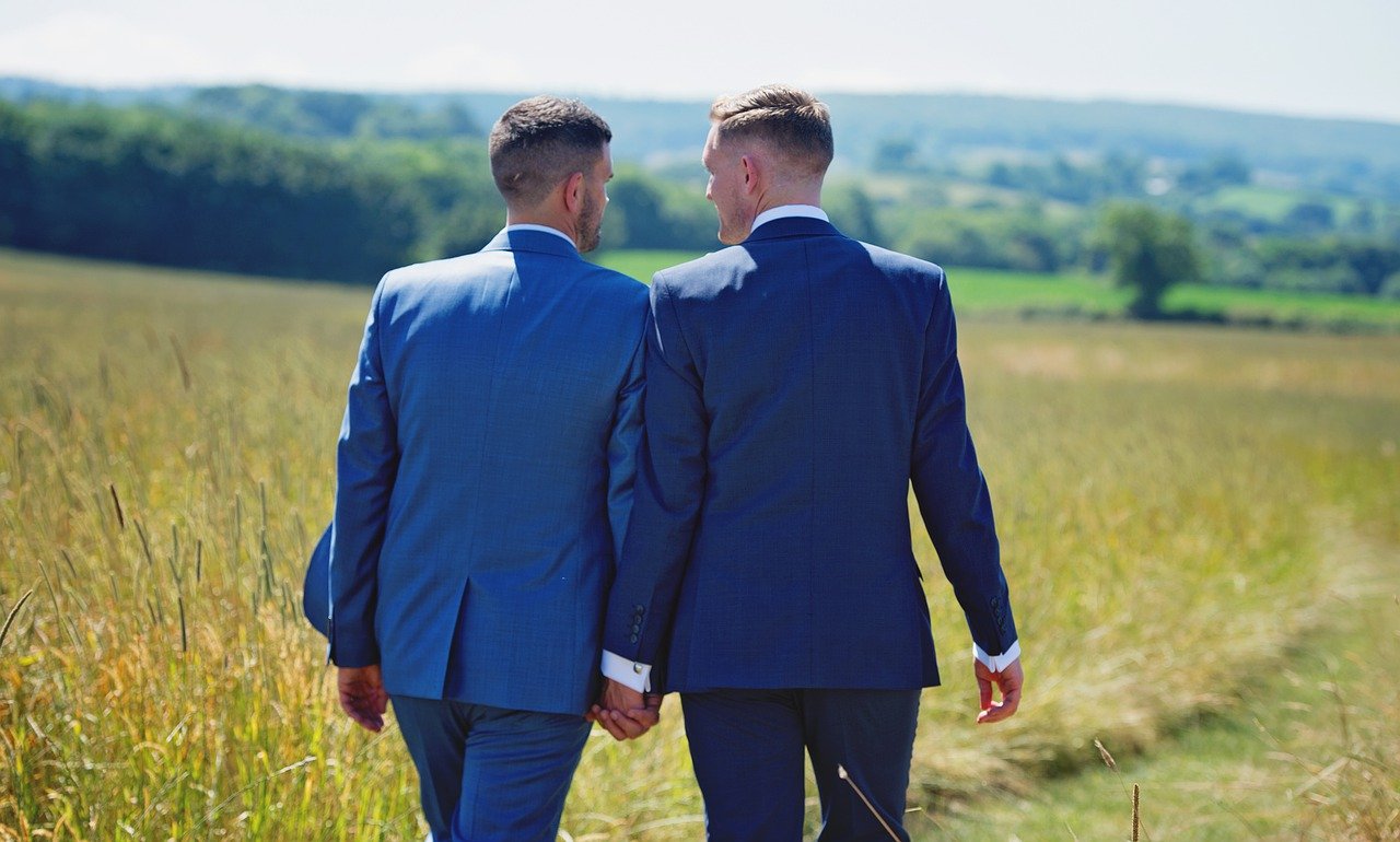 Do Gay Men Wear Engagement Rings?