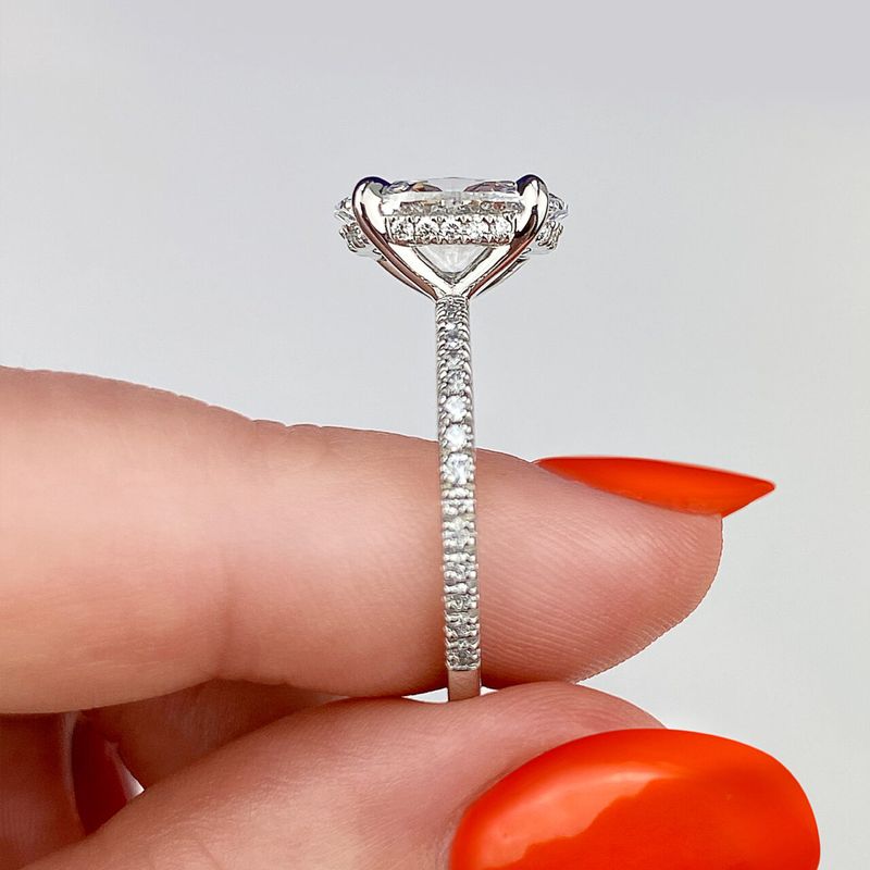 What Is A Hidden Halo Engagement Ring? – Acredo