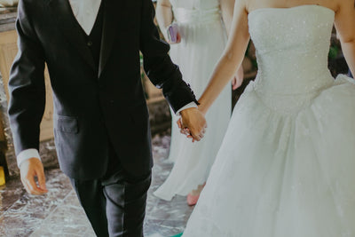 Do You Wear Your Engagement Ring During the Ceremony?